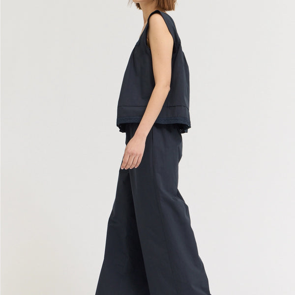 Eyelet Trim Detailed Sleeveless Top
