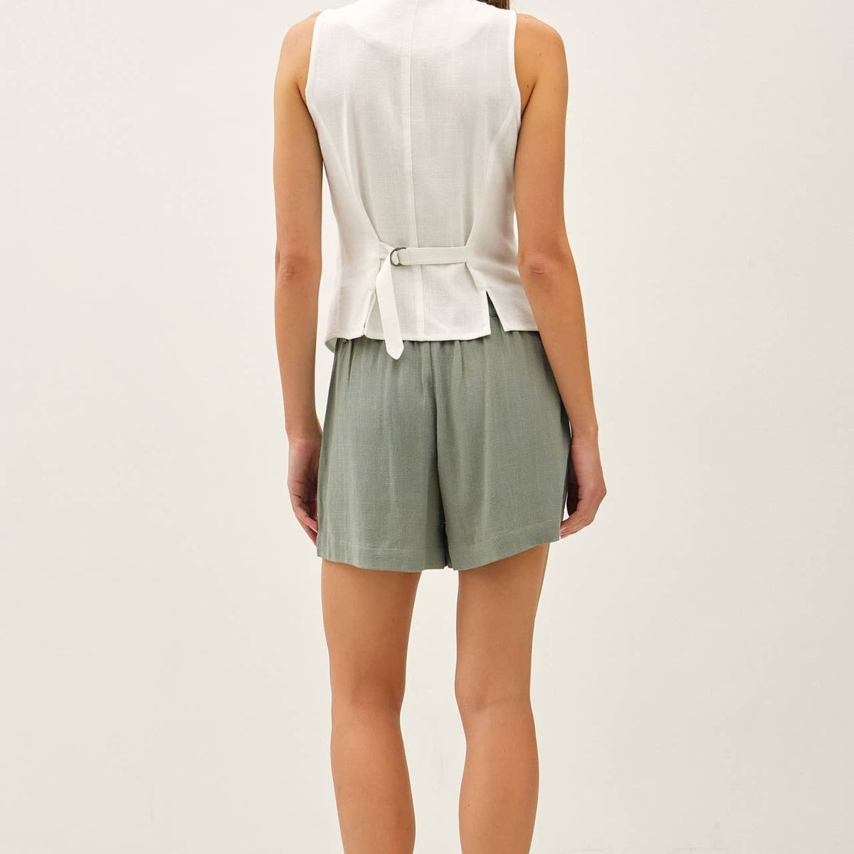 Linen Classic Cut Vest w/ Belt in Back