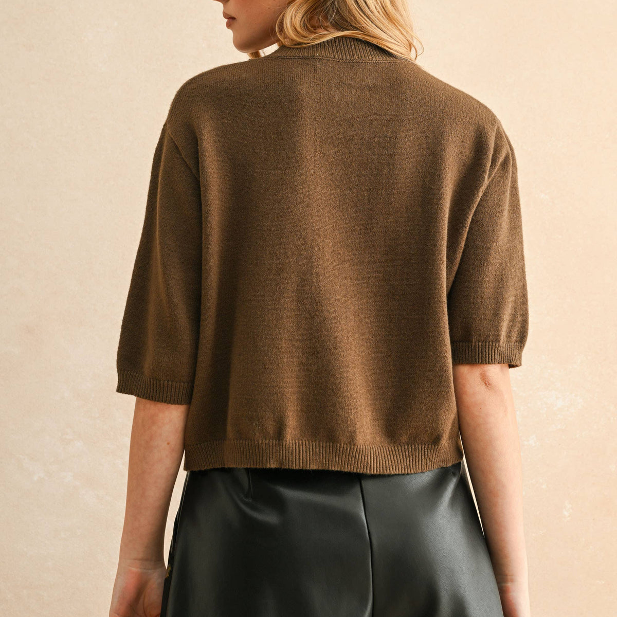 Gewn Short Sleeve Sweater Top