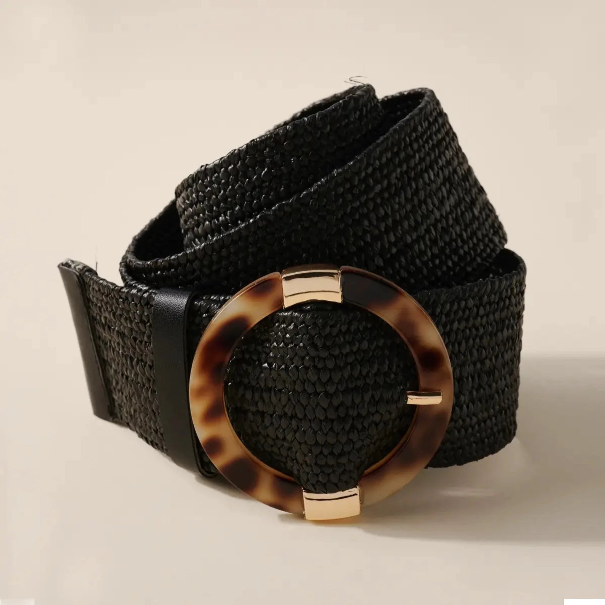 Wide Circle Buckle Straw Belt – SLATE Boutique & Gifts