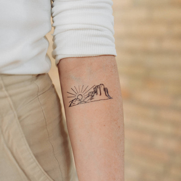 Saint & Company - Desert Sunset Temporary Tattoos