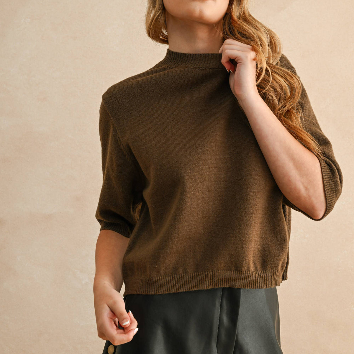Gewn Short Sleeve Sweater Top