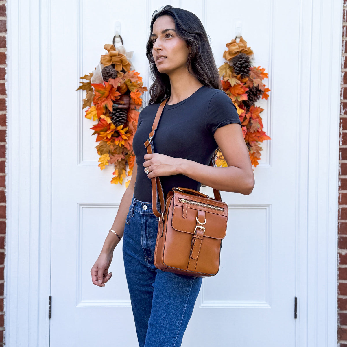 Smith & Wesson Vault Crossbody