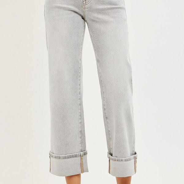 Risen- Mid Rise Crop Straight Jeans