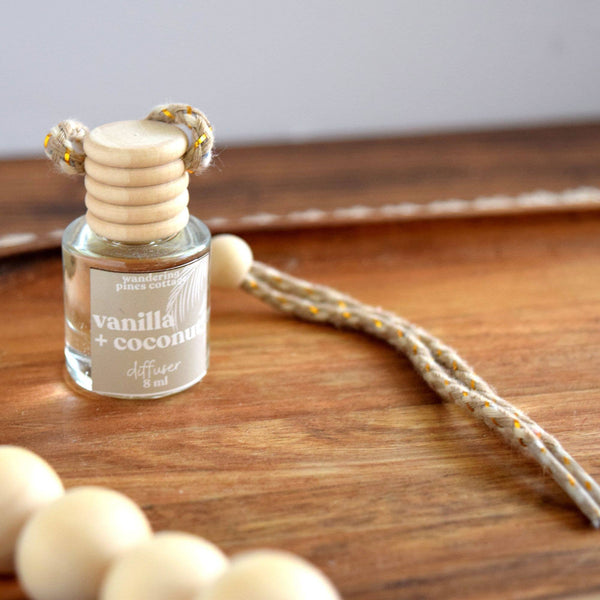 Wandering Pines Cottage - Hanging Car Diffuser 8 ml Vanilla and Coconut