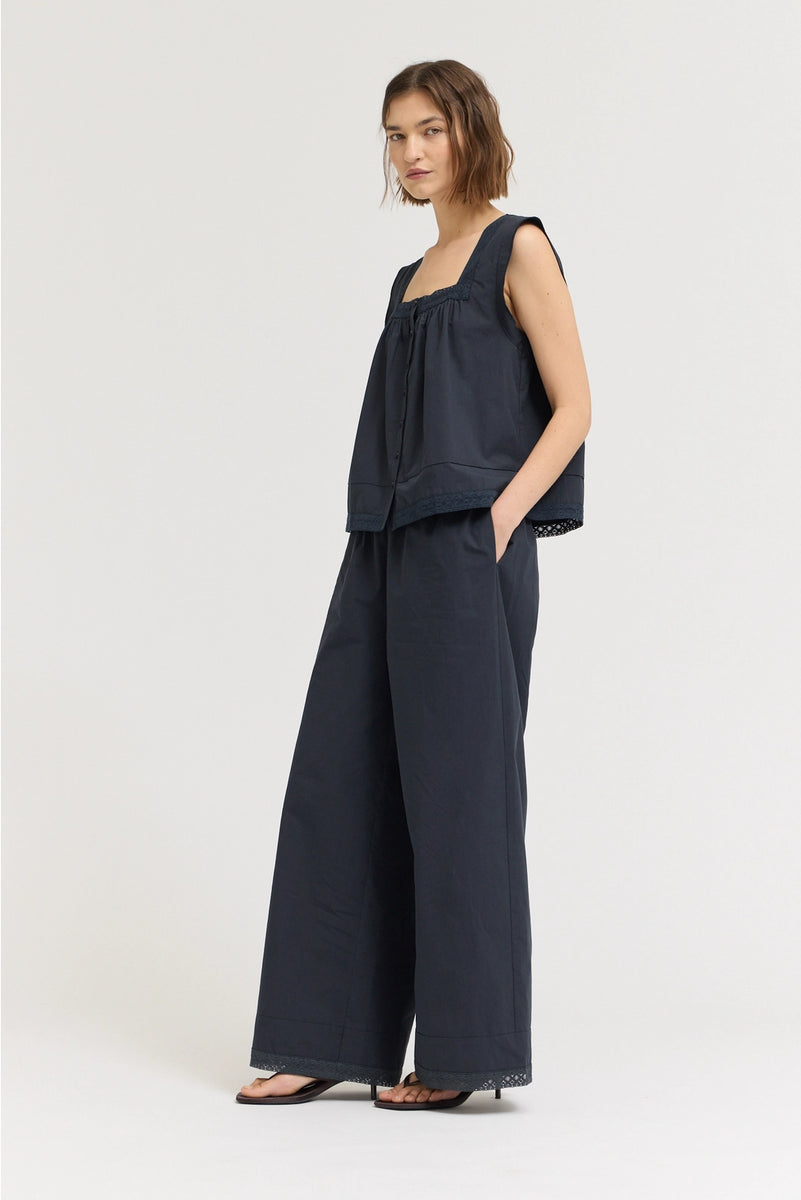 Eyelet Trim Detailed Sleeveless Top