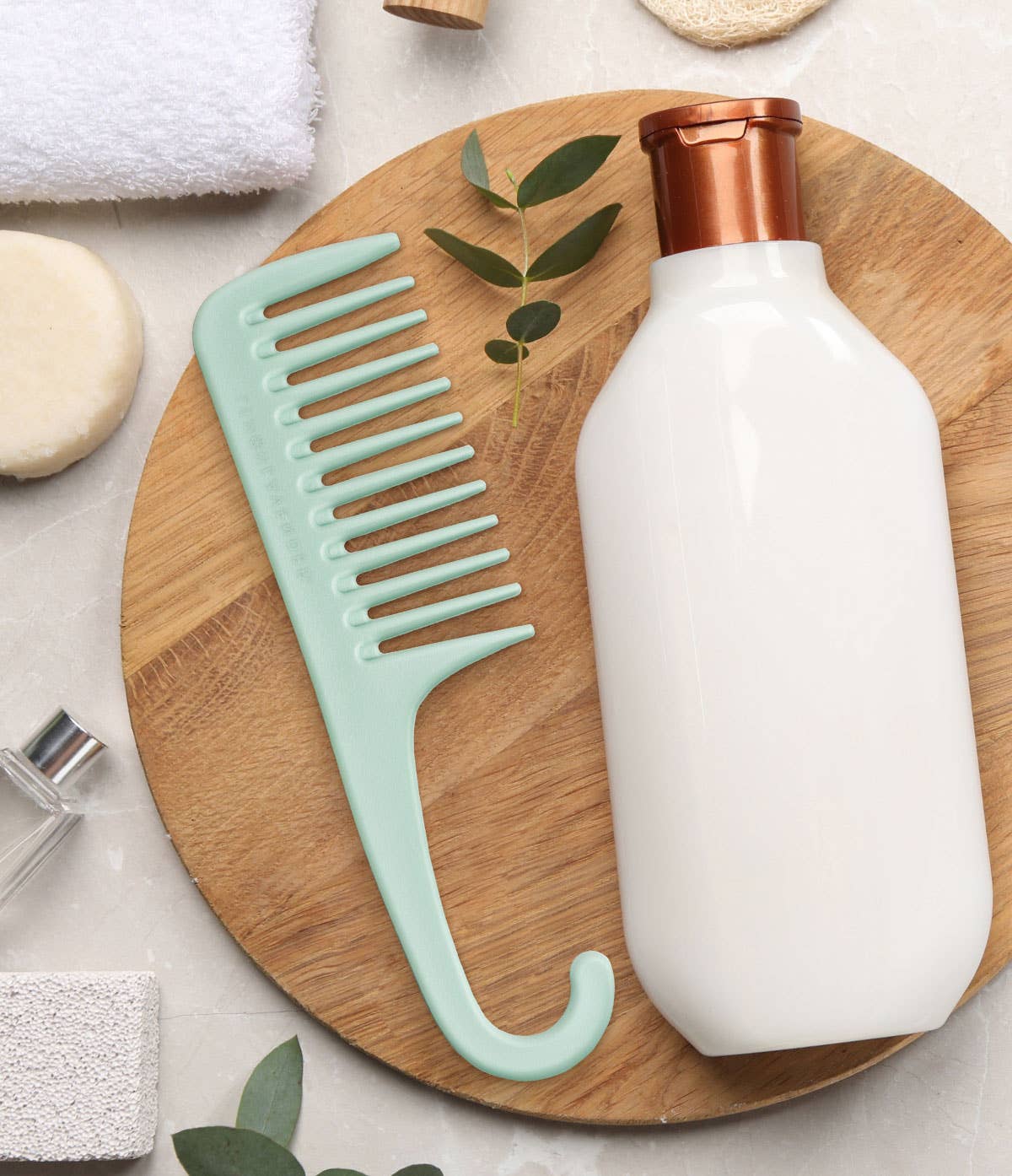 DM Merchandising Knot Today Detangling Shower Comb
