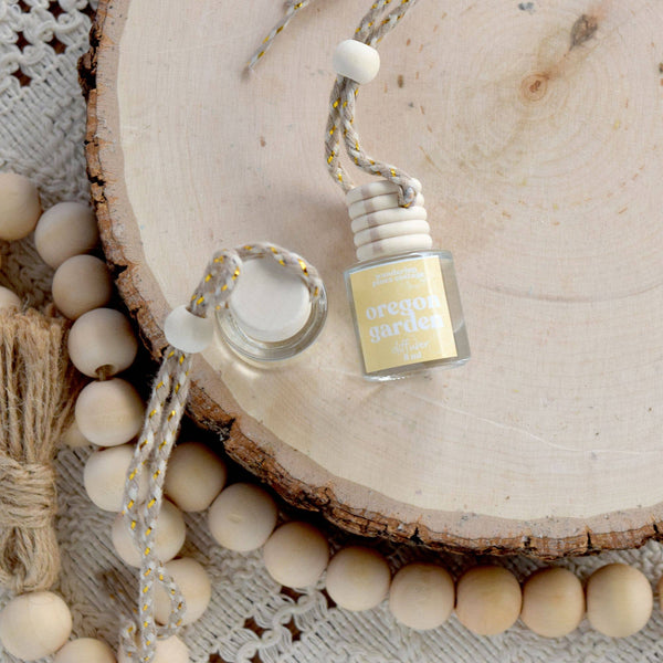 Wandering Pines Cottage - Hanging Car Diffuser 8 ml Oregon Garden