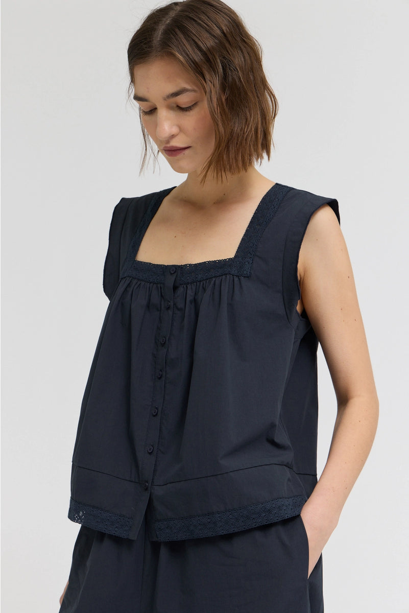 Eyelet Trim Detailed Sleeveless Top