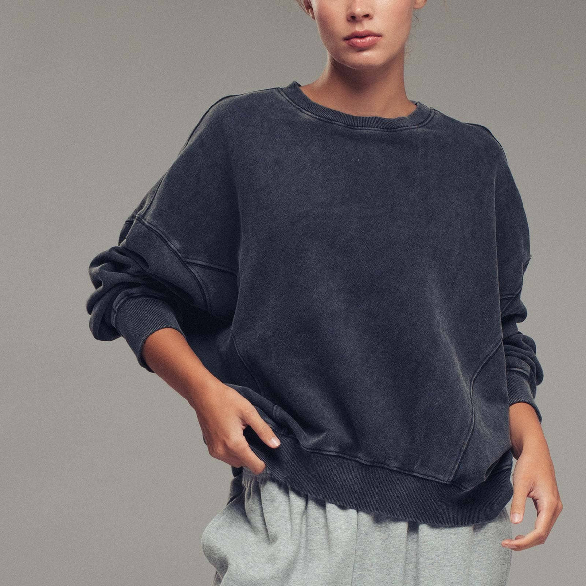 Pigment Washed Relaxed Fit Sweatshirt