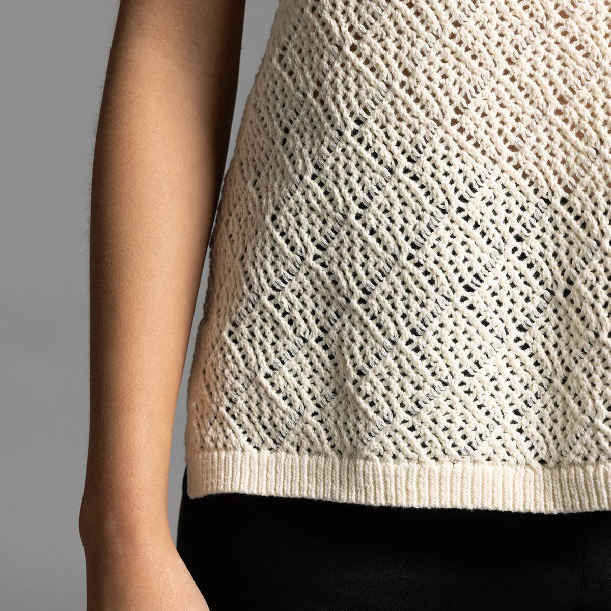 BAILEY TOP- Square Neck Knit Top