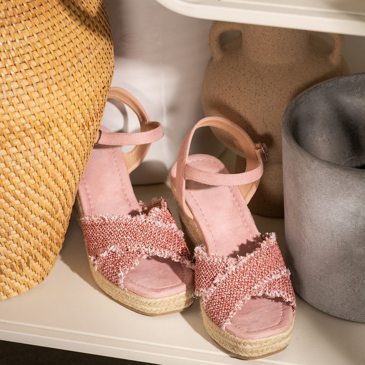 Elinor Wedge in Pink