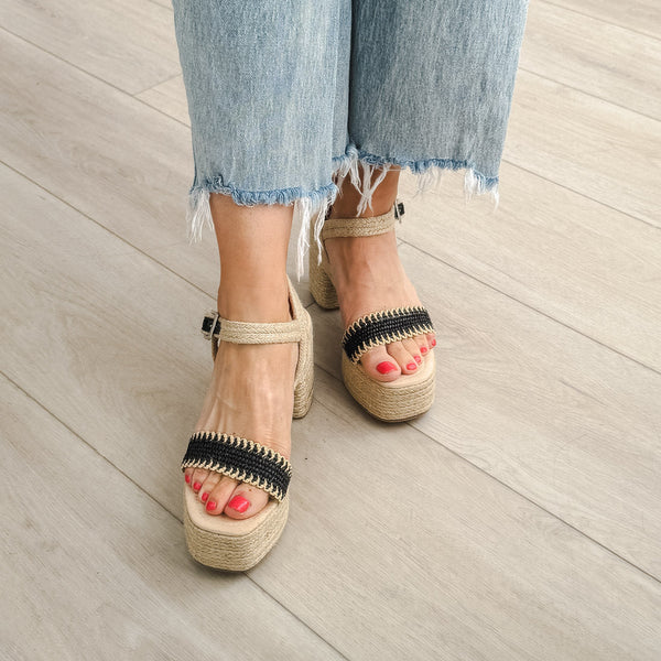 Elise Wedge in Black