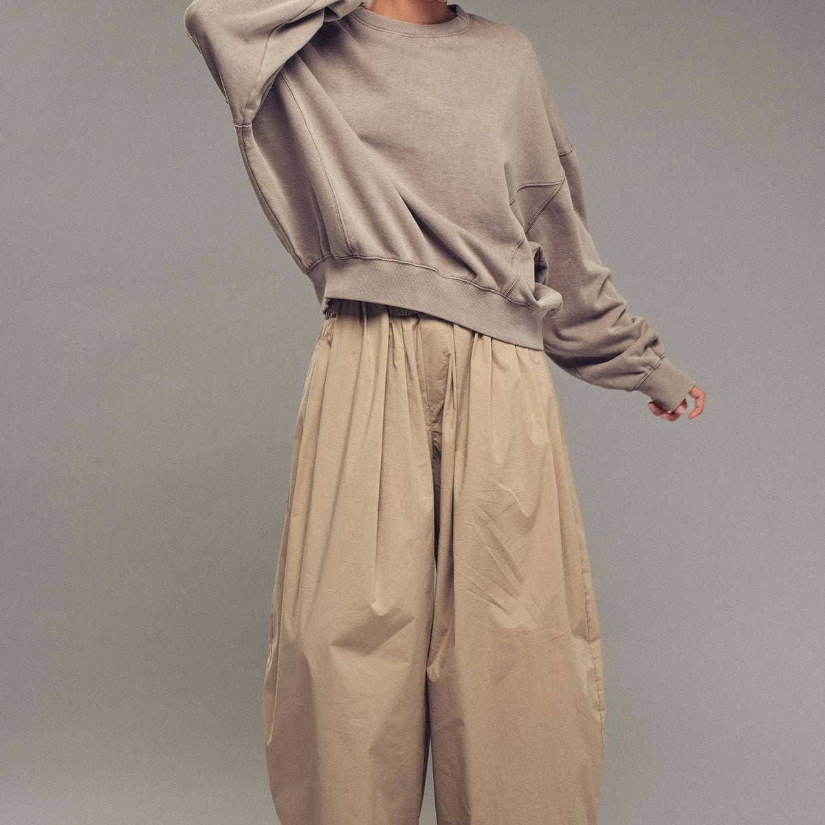 Pigment Washed Relaxed Fit Sweatshirt