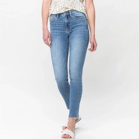 Judy Blue Mid-Rise Vintage Skinny Jean