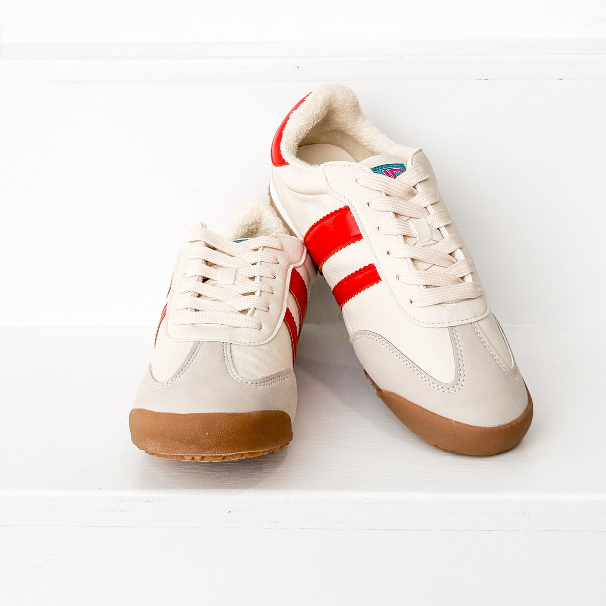 Madrid Sneaker in Beige/Red