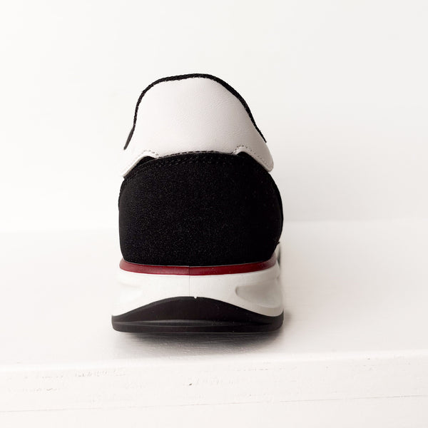 Tokyo Dual Stripe Sneakers in Black