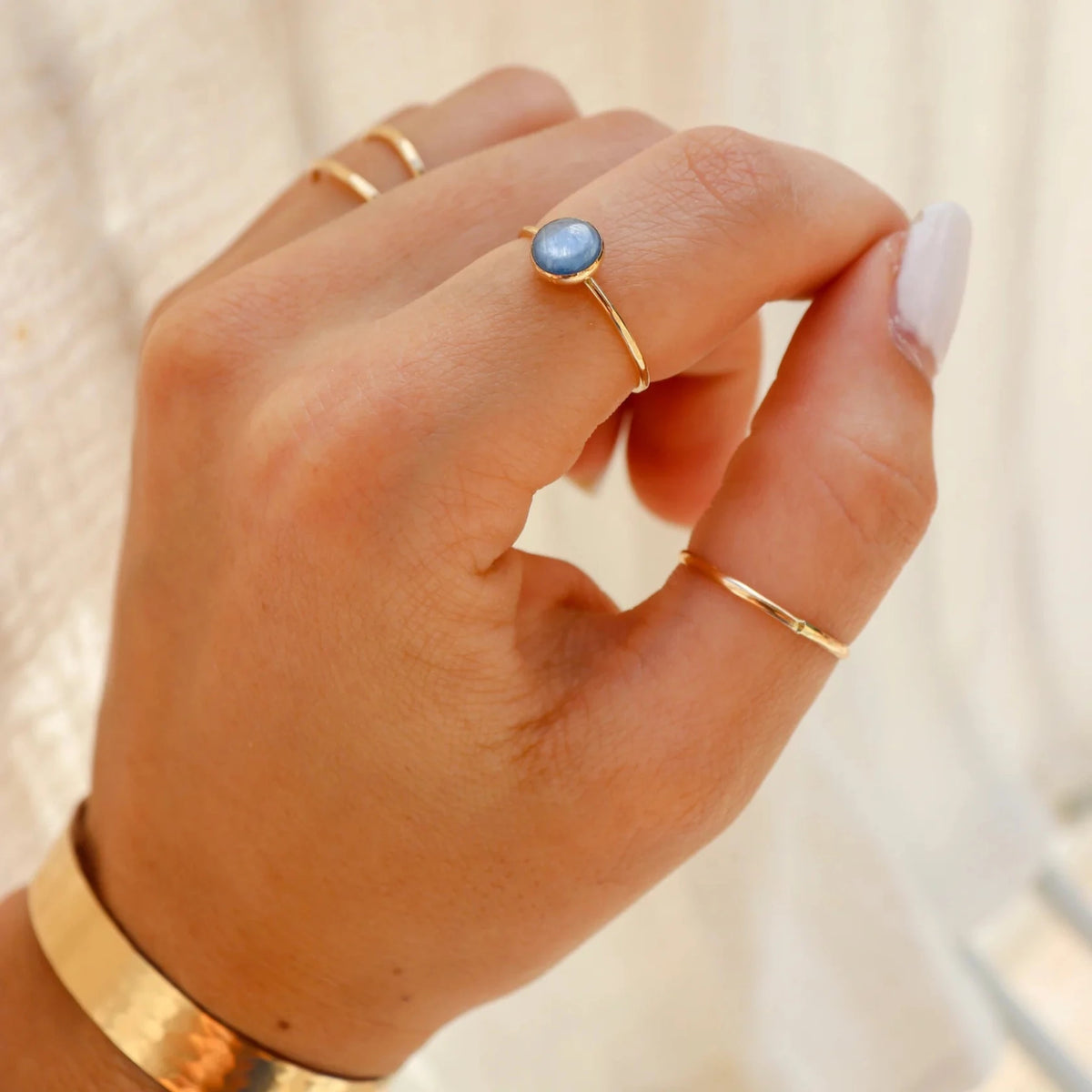 Small Kyanite ring with gold band - accessory